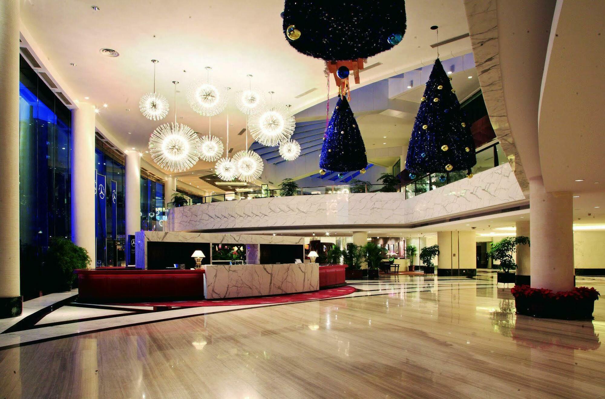 Furama Hotel Dalian İç mekan fotoğraf